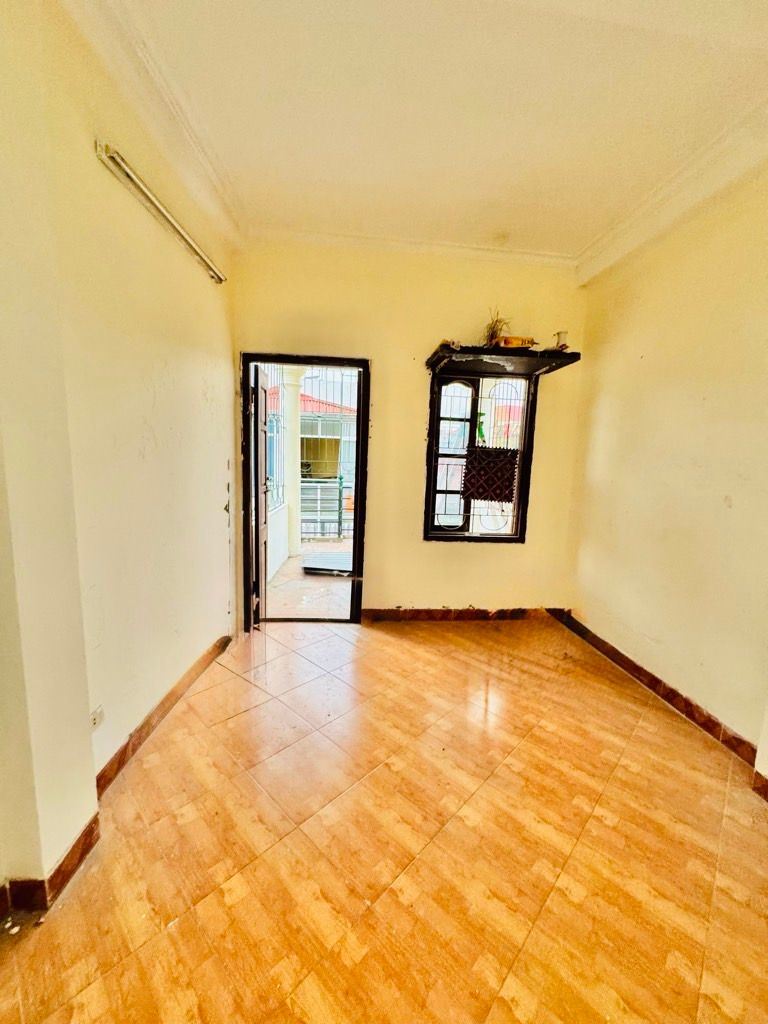 Bán nhà Tân Mai - diện tích 26m2 4 tầng - Mặt ngõ ô tô tải đỗ cửa - giá 7,8 tỷ