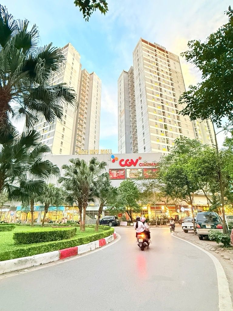 Bán nhà Linh Đàm - diện tích 62m2 18 tầng - Căn hộ lô góc đẹp - giá 5,4 tỷ