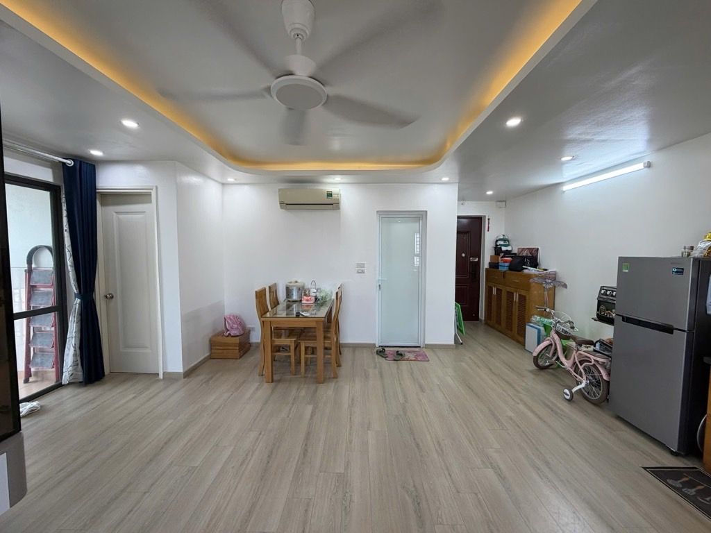 Bán nhà Linh Đàm - diện tích 62m2 18 tầng - Căn hộ lô góc đẹp - giá 5,4 tỷ