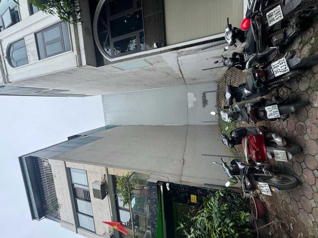 Bán nhà Hoàng Liệt - diện tích 60m2 1 tầng - ô tô tránh - giá 16 tỷ