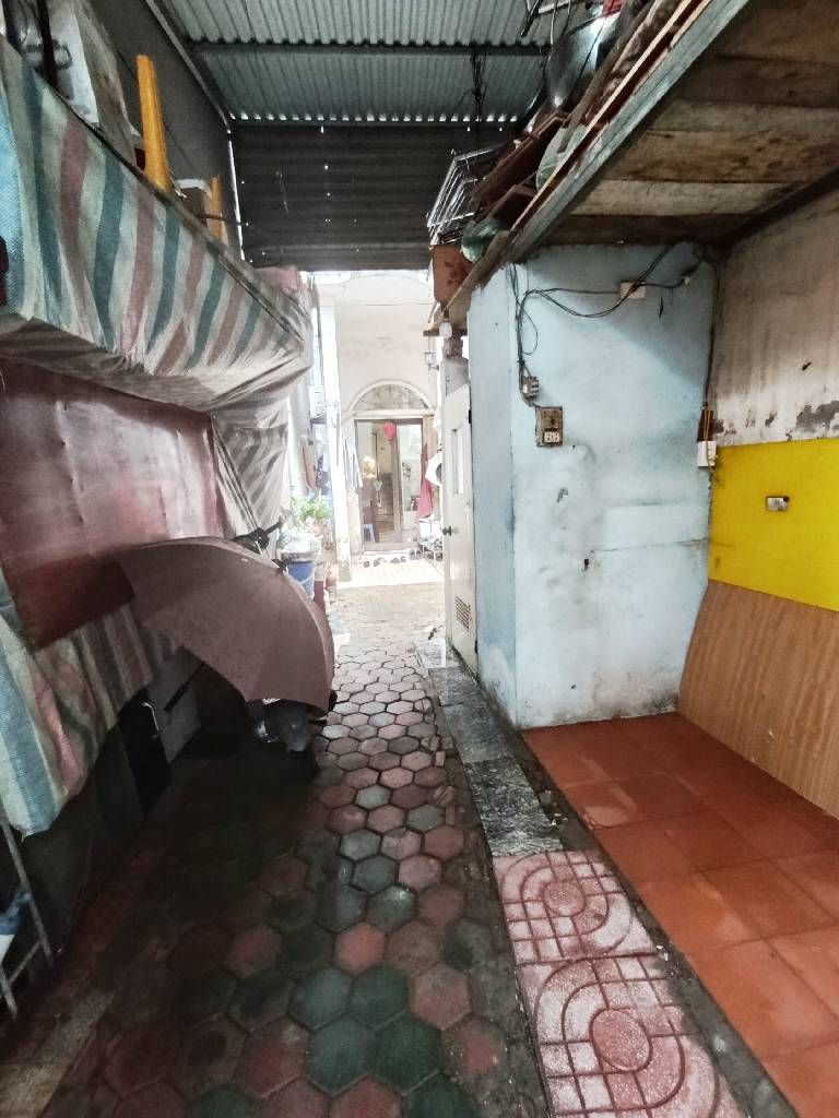 Bán nhà Đê Trần Khát Chân - diện tích 52.9m2 3 tầng - Ô TÔ ĐỖ CỬA - giá 12 tỷ