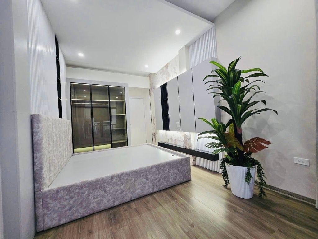 Bán nhà Bùi Ngọc Dương - diện tích 35m2 4 tầng - 2 mặt ngõ - giá 9,6 tỷ