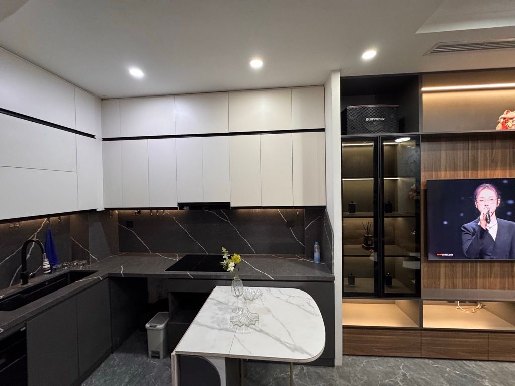 Bán nhà Bạch Mai - diện tích 31m2 6 tầng - Ngõ siêu đẹp, vài chục mét ra mặt phố - giá 11,95 tỷ