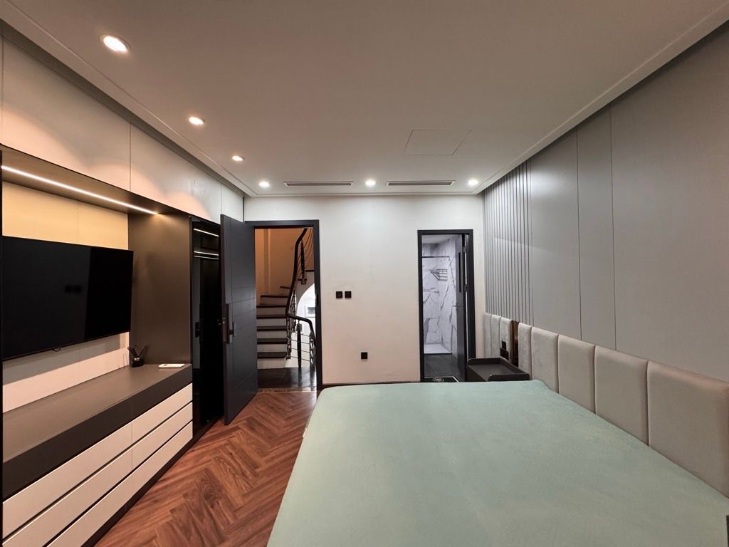 Bán nhà Bạch Mai - diện tích 31m2 6 tầng - Ngõ siêu đẹp, vài chục mét ra mặt phố - giá 11,95 tỷ