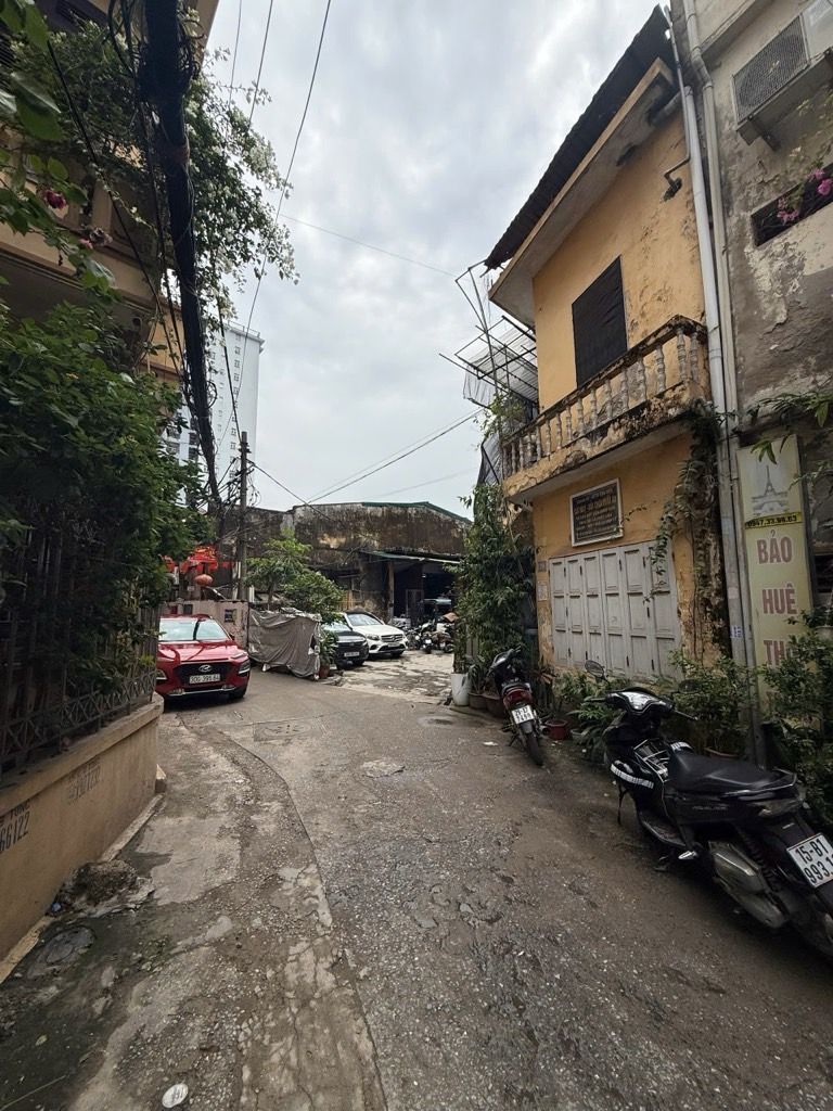 Bán nhà Trương Định - diện tích 29m2 4 tầng - Ô tô tránh - giá 10,4 tỷ