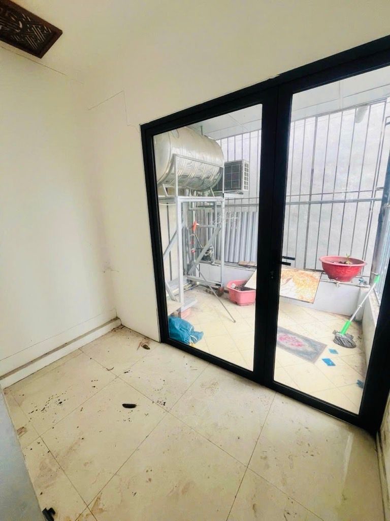 Bán nhà Hoàng Mai - diện tích 25m2 3 tầng - HCĐC - giá 3,2 tỷ