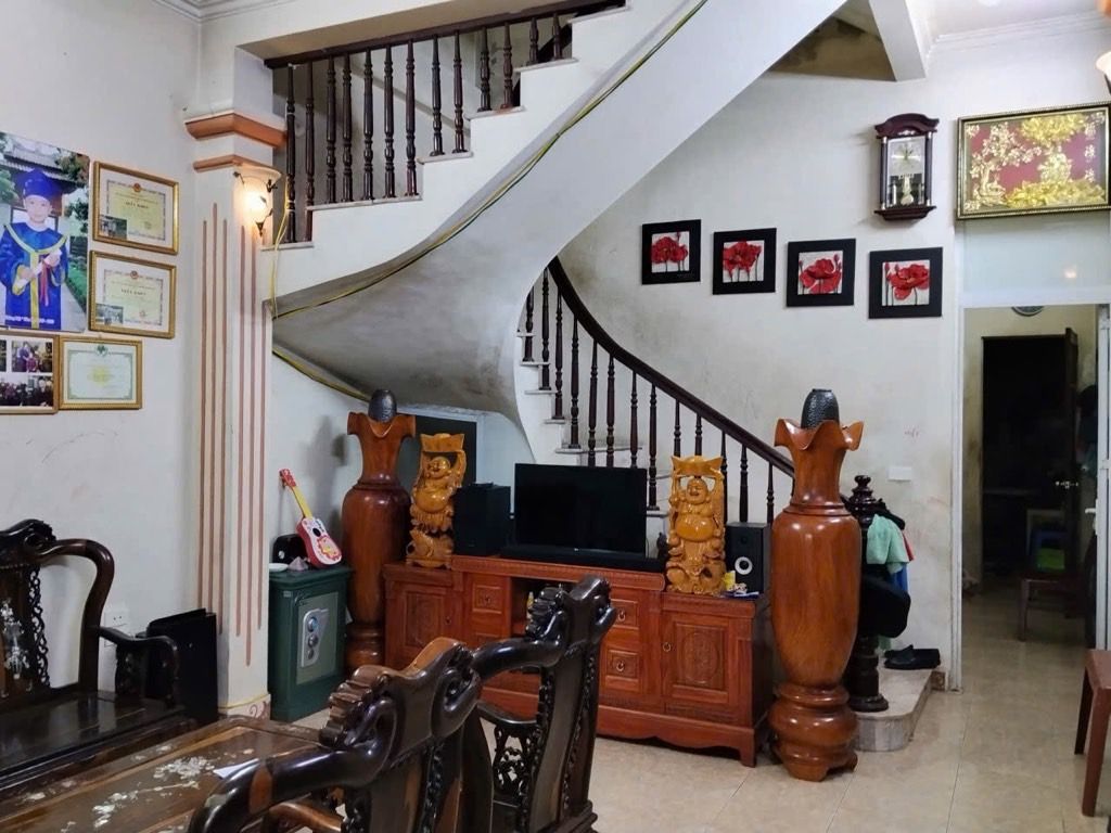 Bán nhà Hoàng Liệt - diện tích 91m2 3 tầng - Ô tô tránh - giá 20 tỷ