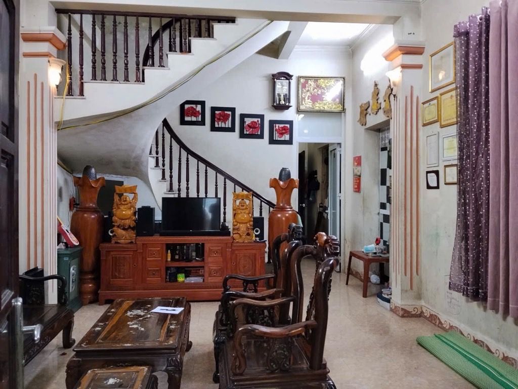 Bán nhà Hoàng Liệt - diện tích 91m2 3 tầng - Ô tô tránh - giá 20 tỷ