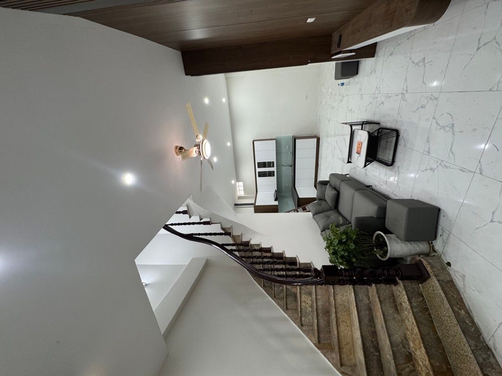 Bán nhà Quan Thổ 1 - diện tích 40.4m2 4 tầng - ngõ thông kinh doanh - giá 9,4 tỷ