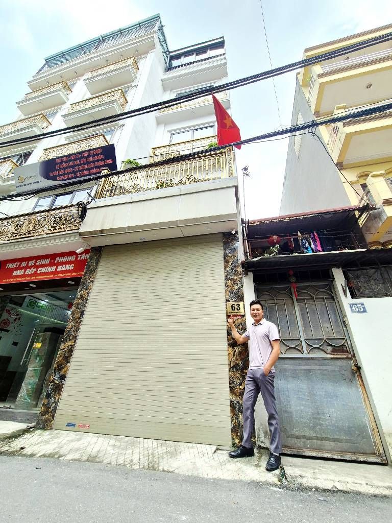 Bán nhà Hoàng Đạo Thành - diện tích 39,4m2 5 tầng - Ô TÔ TRÁNH THÔNG TỨ TUNG - giá 17,2 tỷ