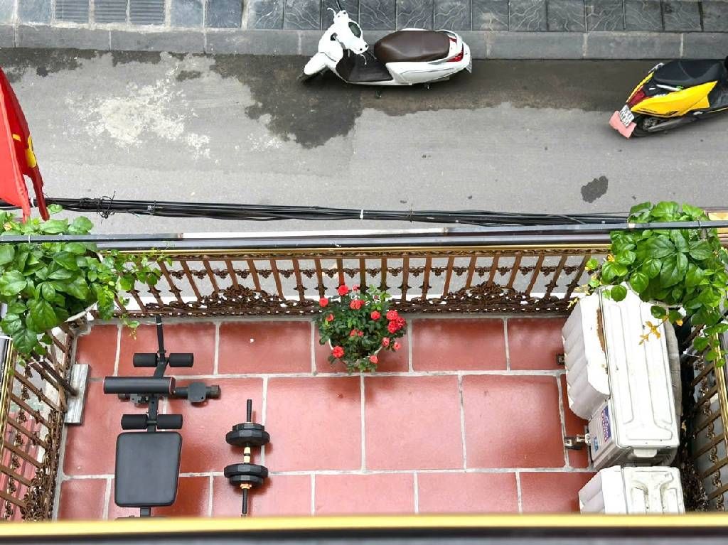 Bán nhà Hoàng Đạo Thành - diện tích 39,4m2 5 tầng - Ô TÔ TRÁNH THÔNG TỨ TUNG - giá 17,2 tỷ