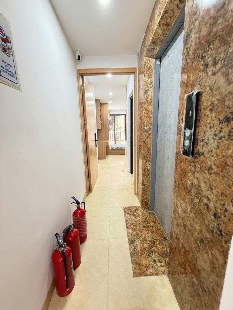 Bán nhà Thái Hà - diện tích 47,6m2 7 tầng - Thang máy xịn sò - giá 20 tỷ