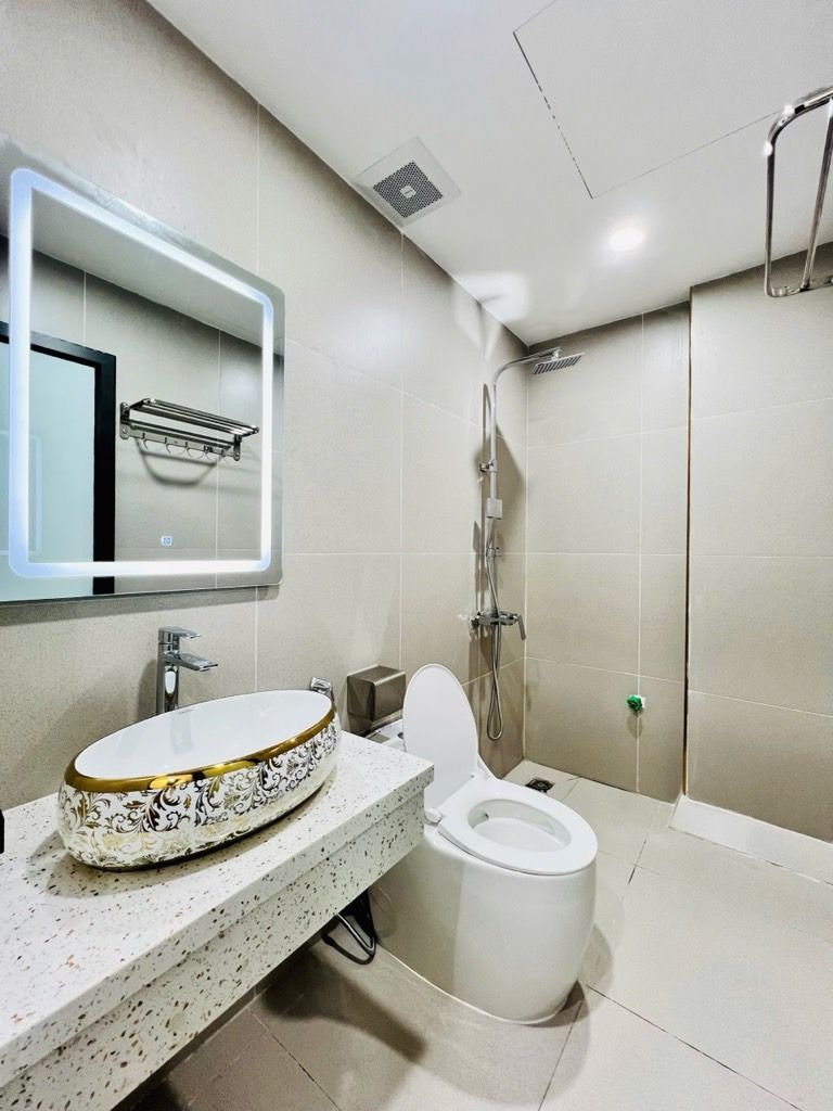 Bán nhà Nguyễn Văn Trỗi - diện tích 34m2 7 tầng - ô tô đỗ cổng - giá 11,8 tỷ