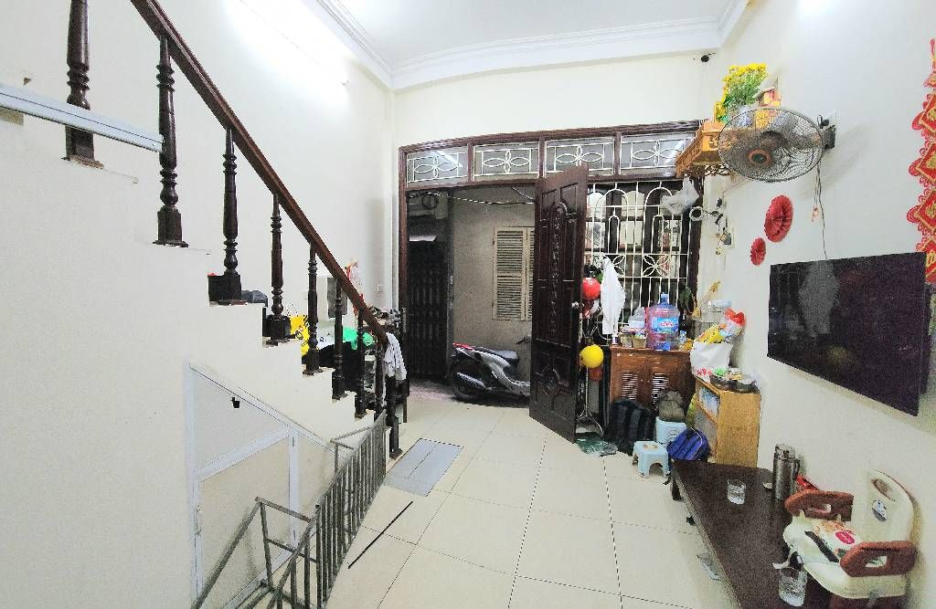 Bán nhà Vân Đồn - diện tích 17m2 5 tầng - Nhà đẹp - giá 5,1 tỷ