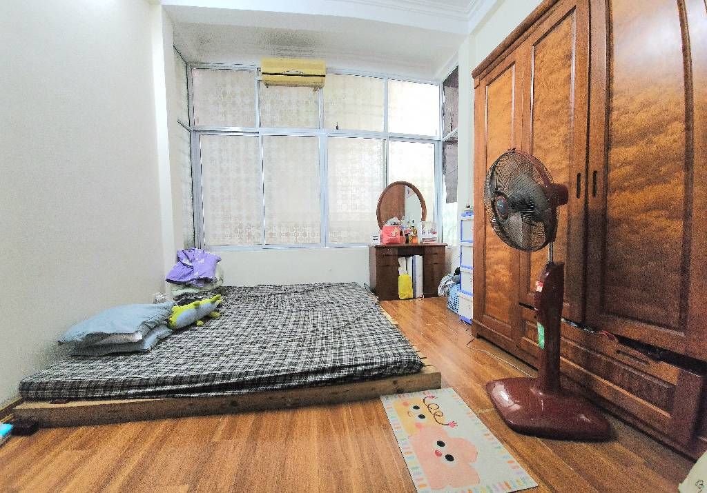 Bán nhà Vân Đồn - diện tích 17m2 5 tầng - Nhà đẹp - giá 5,1 tỷ