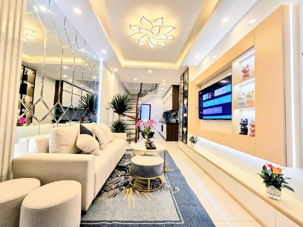 Bán nhà Giáp Nhị - diện tích 30m2 6 tầng - gần ô tô - giá 7,85 tỷ