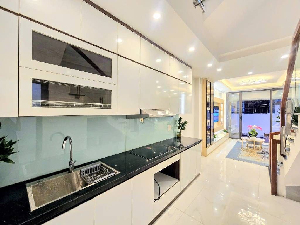 Bán nhà Giáp Nhị - diện tích 30m2 6 tầng - gần ô tô - giá 7,85 tỷ