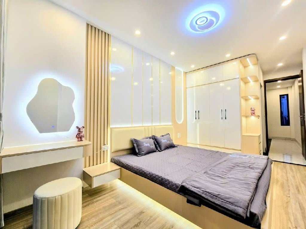Bán nhà Giáp Nhị - diện tích 30m2 6 tầng - gần ô tô - giá 7,85 tỷ