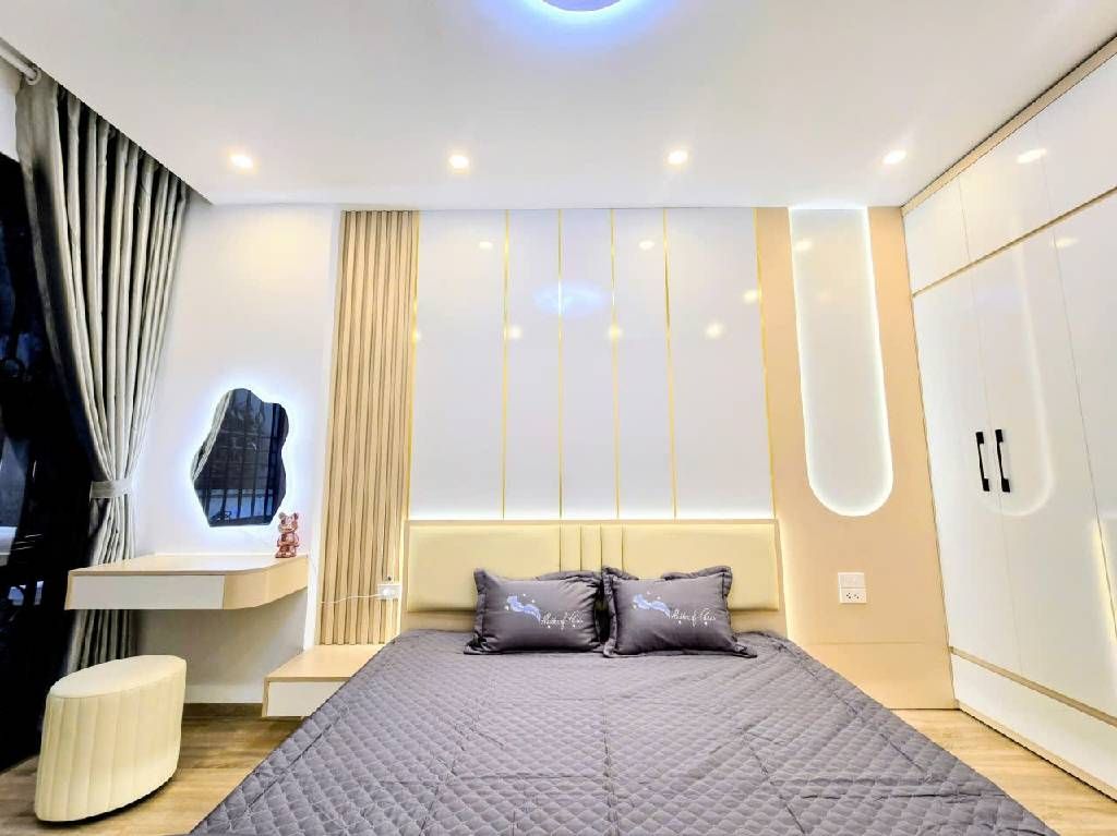 Bán nhà Giáp Nhị - diện tích 30m2 6 tầng - gần ô tô - giá 7,85 tỷ