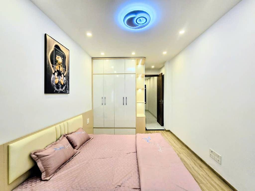 Bán nhà Giáp Nhị - diện tích 30m2 6 tầng - gần ô tô - giá 7,85 tỷ