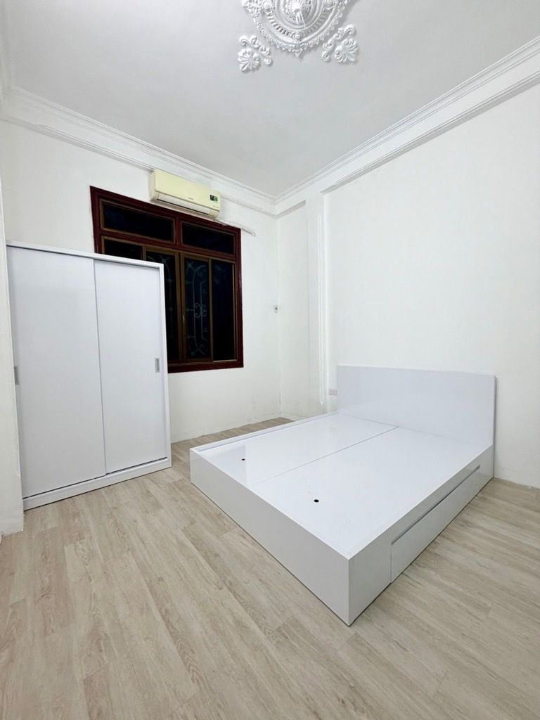 Bán nhà Hồng Mai - diện tích 21m2 4 tầng - gần ô tô - giá 3,7 tỷ