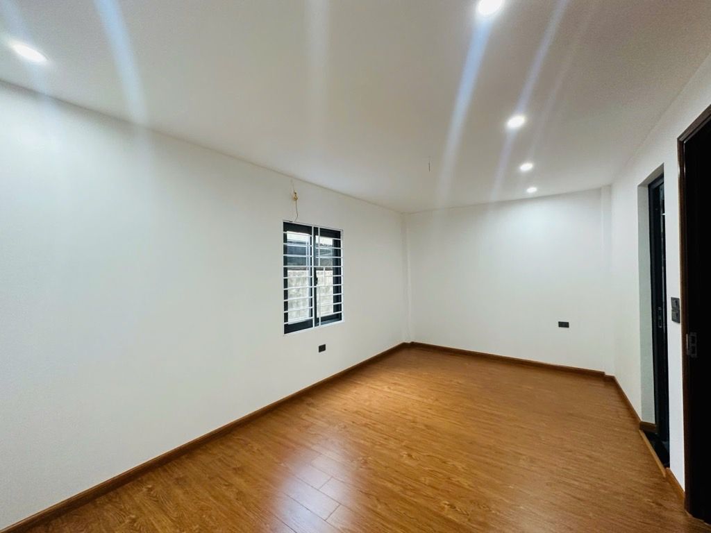 Bán nhà Ngõ Hoà Bình - diện tích 56.3m2 6 tầng - thang máy, 7 phòng ngủ khép kín - giá 14,8 tỷ