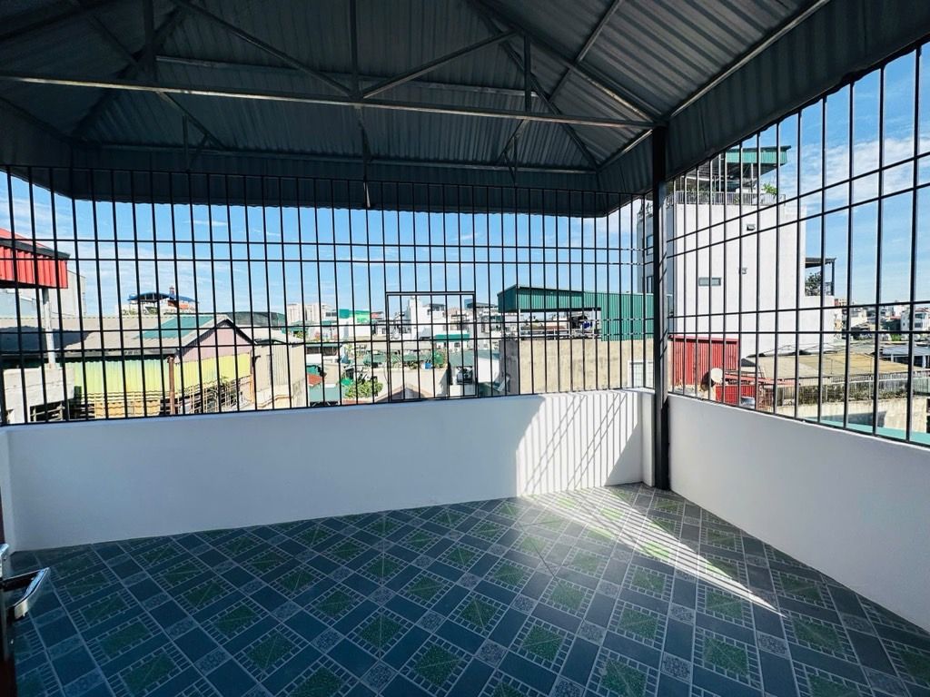 Bán nhà Ngõ Hoà Bình - diện tích 56.3m2 6 tầng - thang máy, 7 phòng ngủ khép kín - giá 14,8 tỷ