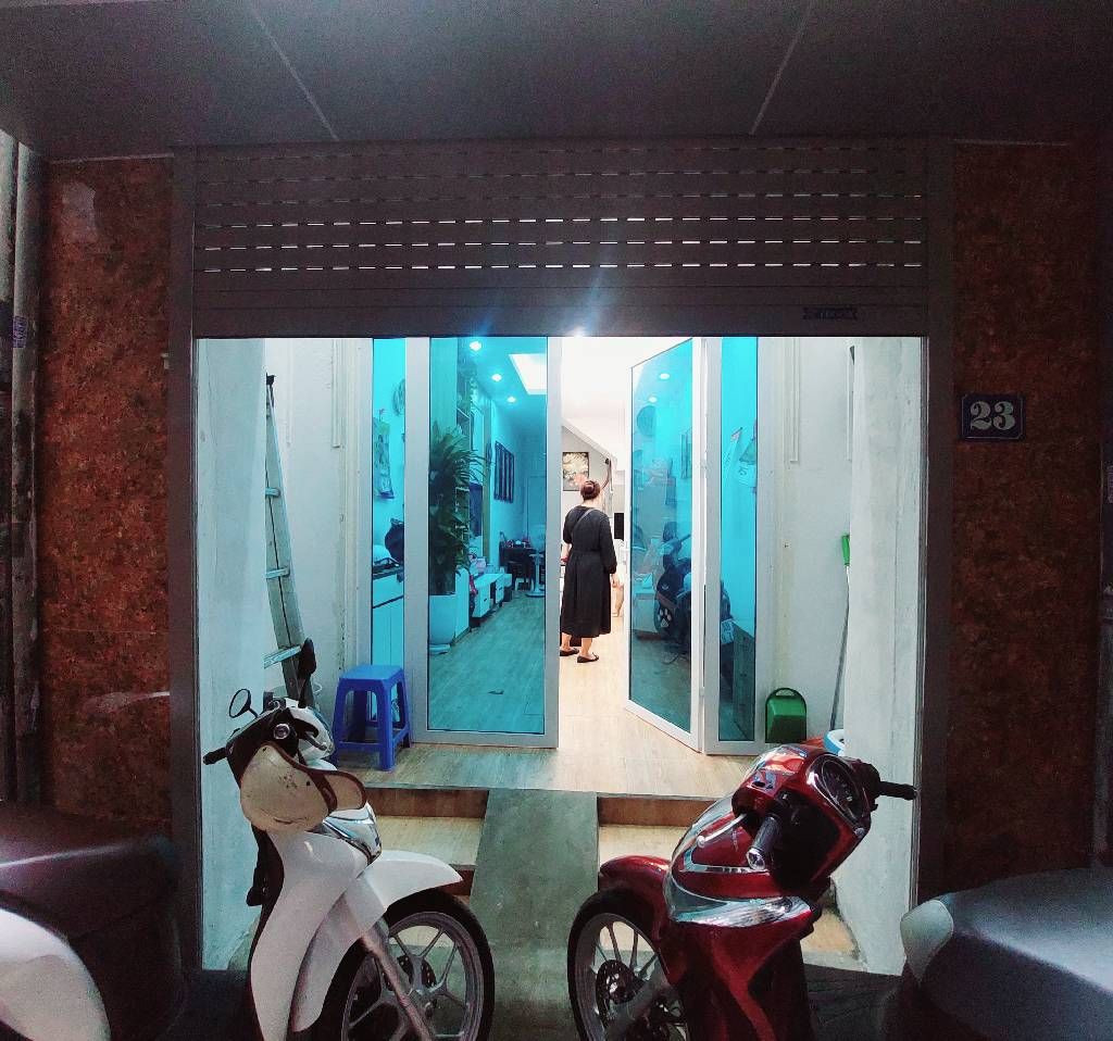Bán nhà Hạ Đình - diện tích 69m2 4 tầng - Mặt phố kinh doanh sầm uất - giá 17,5 tỷ
