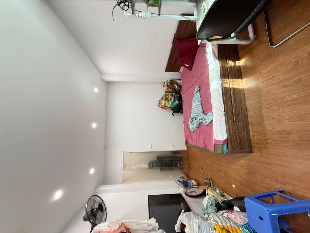 Bán nhà Hoà Bình - diện tích 25m2 3 tầng - ô tô tránh - giá 4,8 tỷ