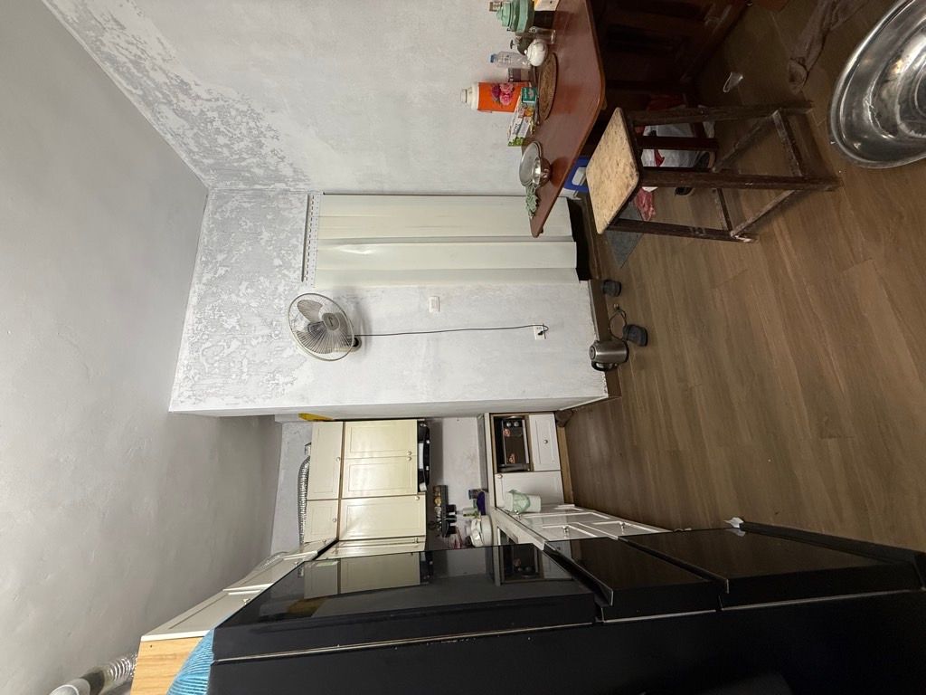 Bán nhà Hoà Bình - diện tích 25m2 3 tầng - ô tô tránh - giá 4,8 tỷ