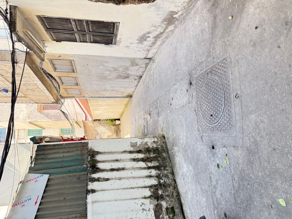 Bán nhà Hoà Bình - diện tích 25m2 3 tầng - ô tô tránh - giá 4,8 tỷ