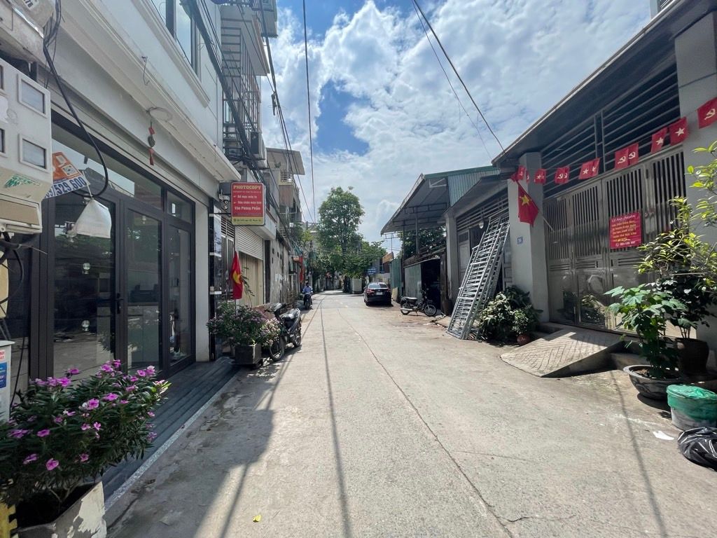 Bán nhà Nam Dư - diện tích 30,4m2 5 tầng - 20M RA Ô TÔ TRÁNH - giá 7,4 tỷ