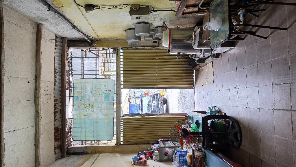Bán nhà Vĩnh Tuy - diện tích 60m2 3 tầng - mặt đường đối diện chợ - giá 18,6 tỷ