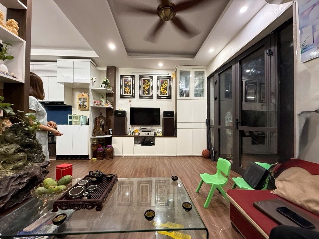 Bán nhà Vĩnh Hưng - diện tích 35m2 3 tầng - NHÀ ĐẸP Ở LUÔN - FULL ĐỒ - 20 M RA RA MP VĨNH HƯNG - SIÊU HIẾM - 2 THOÁNG TRƯỚC SAU VĨNH VIỄN - ĐỦ CÔNG NĂNG - giá 3,6 tỷ