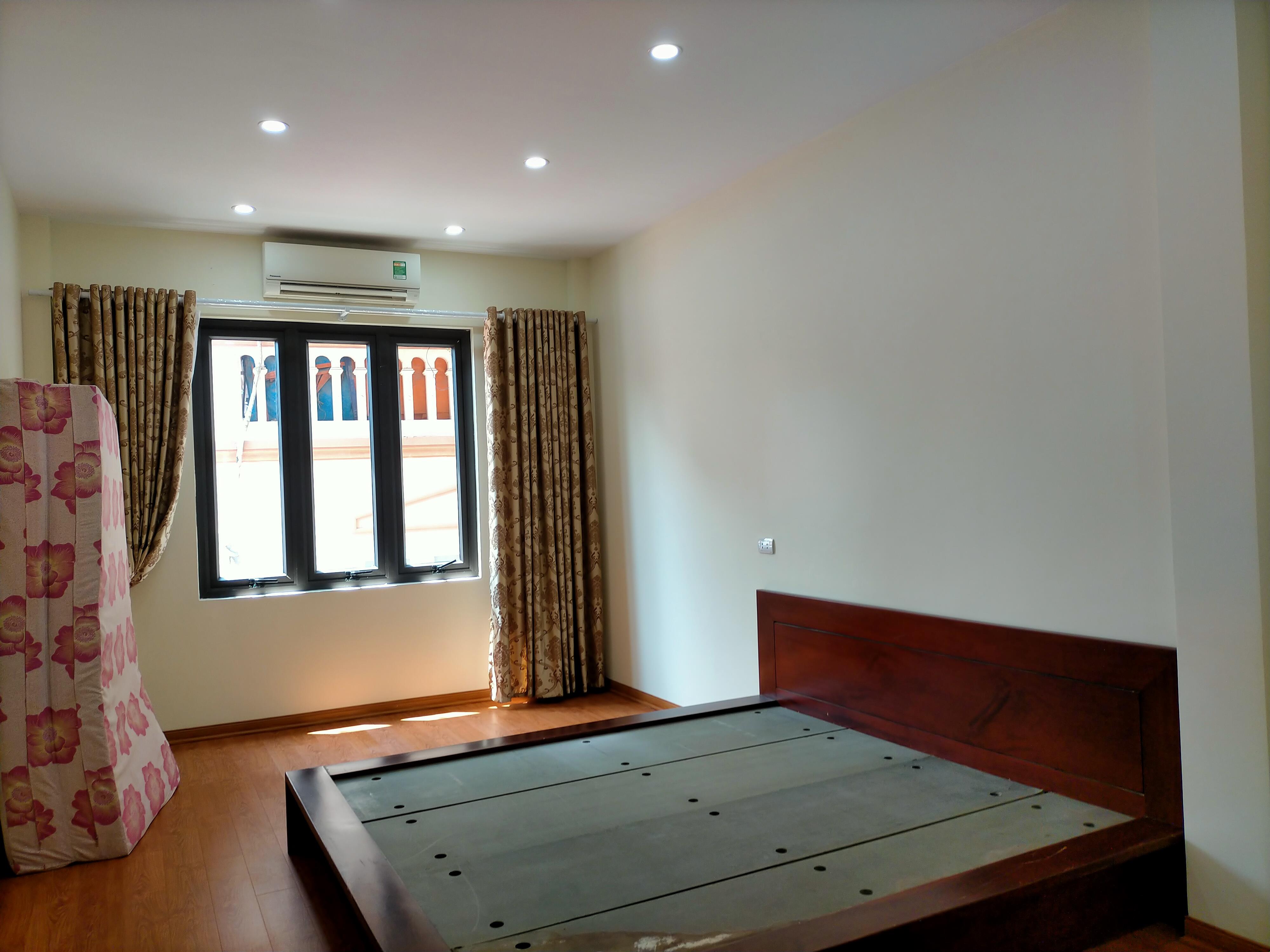 Bán nhà Thái Thịnh - diện tích 57m2 5 tầng - Phân lô cực đẹp - giá 17 tỷ