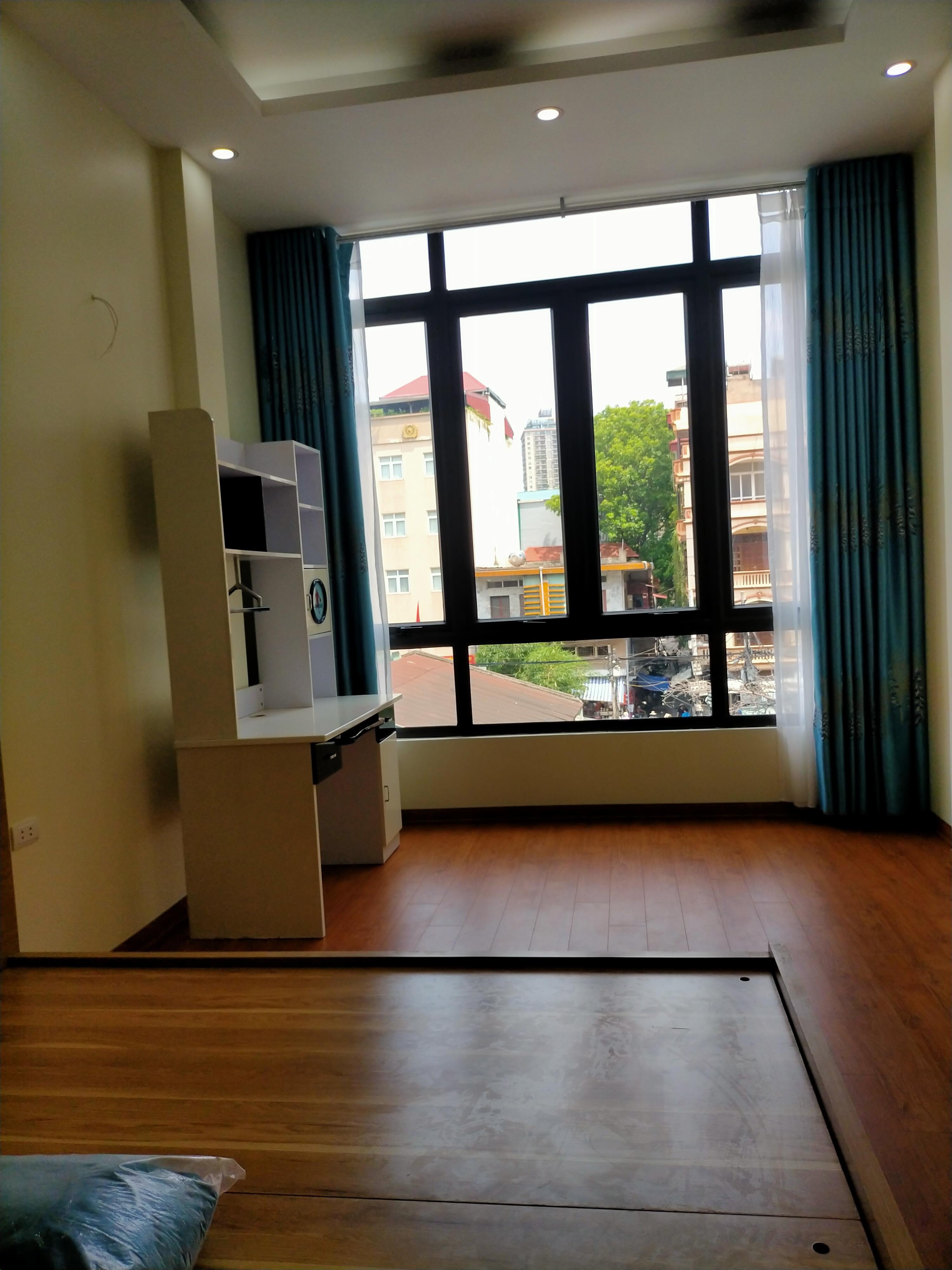 Bán nhà Thái Thịnh - diện tích 57m2 5 tầng - Phân lô cực đẹp - giá 17 tỷ