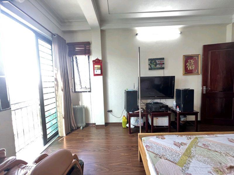 Bán nhà Linh Đường - diện tích 40m2 5 tầng - ô tô vào nhà - giá 20 tỷ