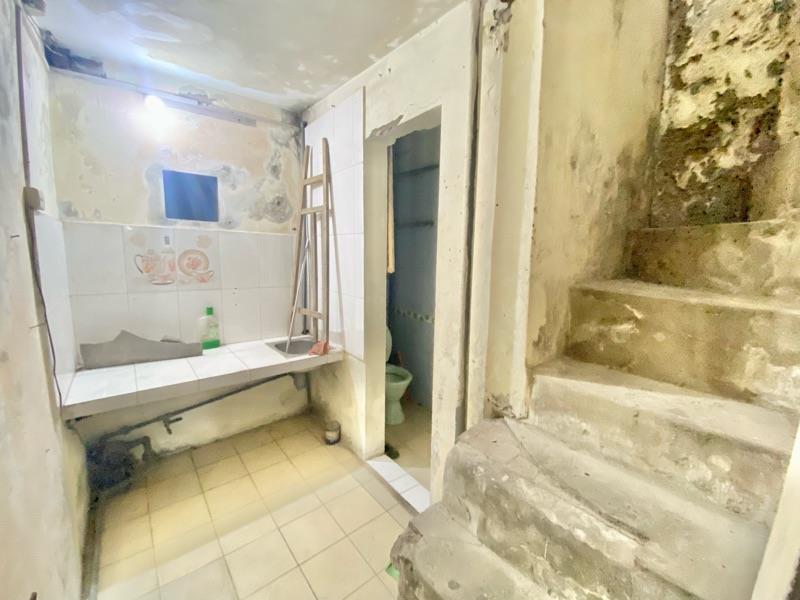 Bán nhà Yên Bái - diện tích 25m2 2 tầng - Ô TÔ ĐỖ CỔNG - giá 4,5 tỷ