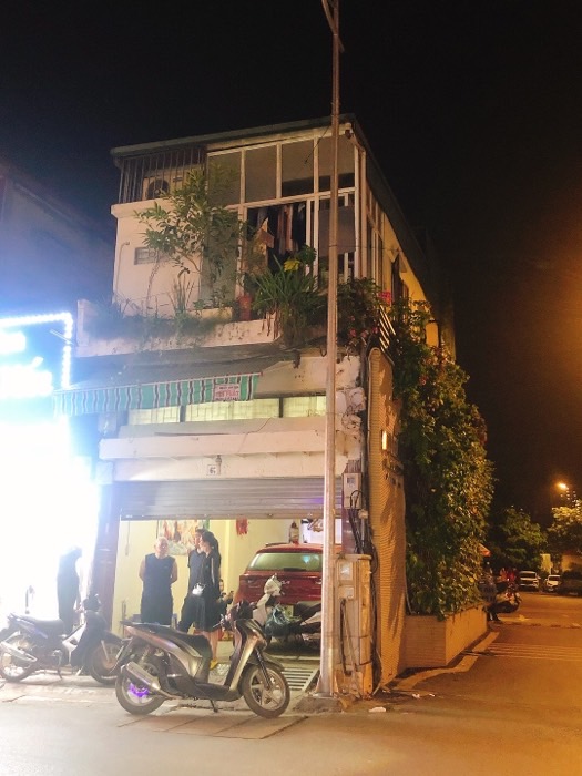 Bán nhà Trương Định - diện tích 49m2 2 tầng - Mặt phố - Lô góc - giá 13,6 tỷ