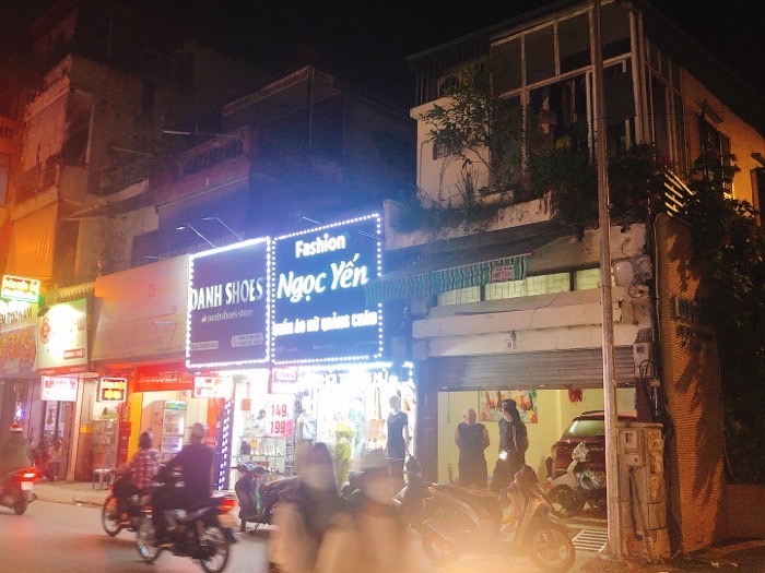 Bán nhà Trương Định - diện tích 49m2 2 tầng - Mặt phố - Lô góc - giá 13,6 tỷ