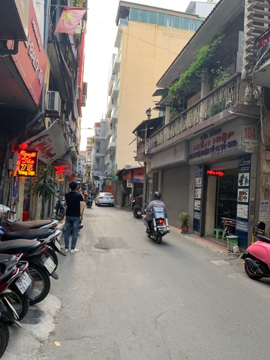 Bán nhà Trung Liệt - diện tích 35m2 2 tầng - Mặt phố kinh doanh sầm uất - giá 10,8 tỷ