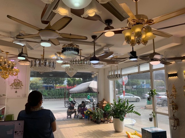 Bán nhà Nguyễn Xiển - diện tích 60m2 3 tầng - Mặt phố - giá 12,99 tỷ