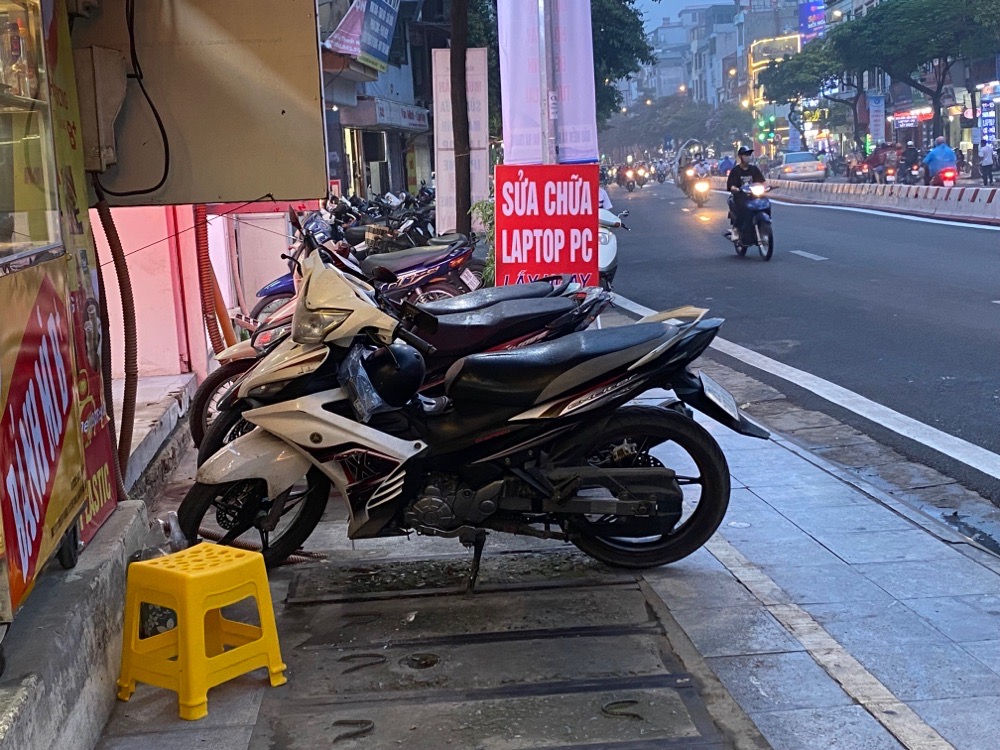 Bán nhà Lê Thanh Nghị - diện tích 30m2 1 tầng - Mặt phố VIP, vỉa hè, kinh doanh sầm uất - giá 9,5 tỷ