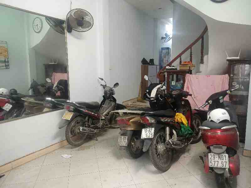 Bán nhà Trương Định - diện tích 41m2 4 tầng - Ô TÔ ĐỖ SÁT NHÀ - giá 13,5 tỷ