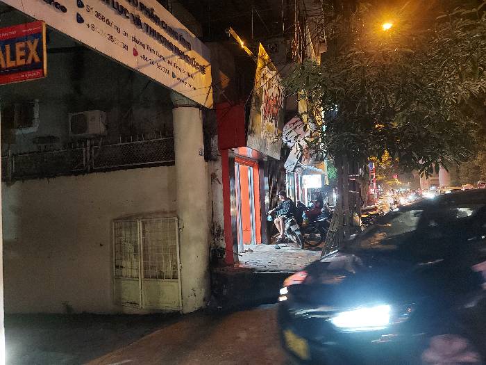 Bán nhà Láng - diện tích 60m2 2 tầng - Lô góc, nở hậu - giá 8 tỷ