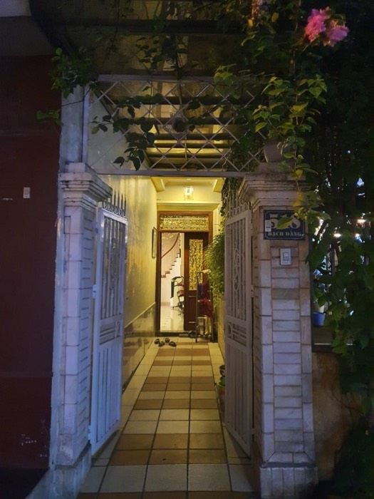 Bán nhà Bạch Đằng - diện tích 57m2 5 tầng - Lô góc - giá 13,8 tỷ