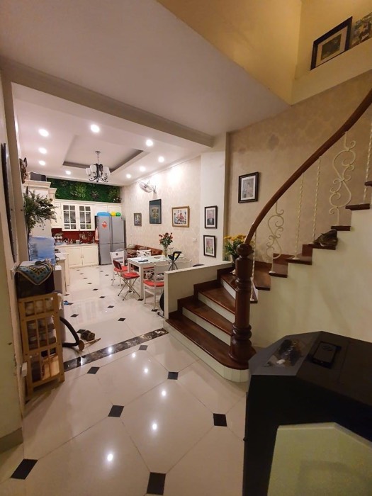 Bán nhà Bạch Đằng - diện tích 57m2 5 tầng - Lô góc - giá 13,8 tỷ