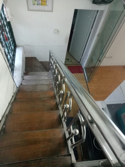 Bán nhà Giáp Bát - diện tích 90m2 2 tầng - Ô tô đỗ cửa - giá 3,6 tỷ