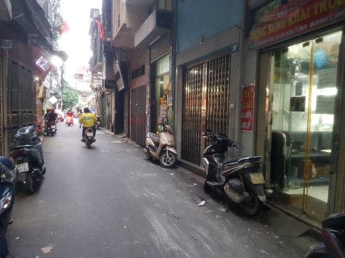 Bán nhà Thịnh Hào - diện tích 27.2m2 5 tầng - Ô TÔ, KINH DOANH ĐA NGÀNH - giá 8,9 tỷ