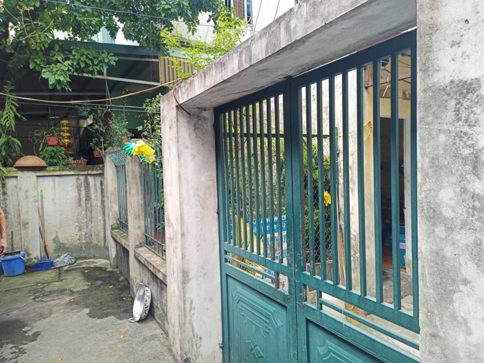 Bán nhà Định Công - diện tích 95m2 1 tầng - 3 mặt thoáng - giá 6,3 tỷ